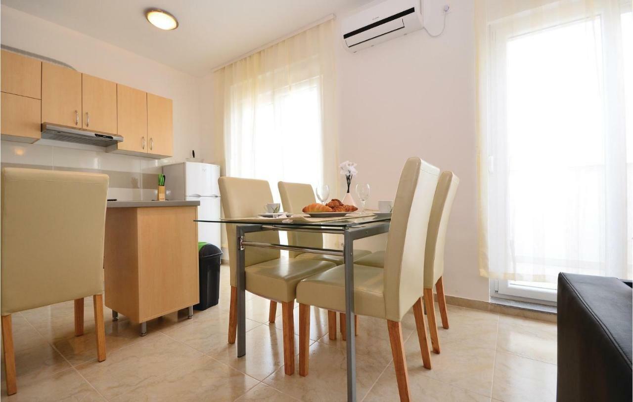 Apartment Mlasina-6 By Interhome Нин Екстериор снимка